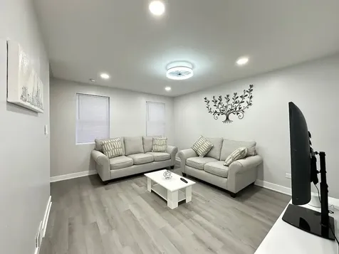 1937 West Grand Avenue Chicago IL 60622