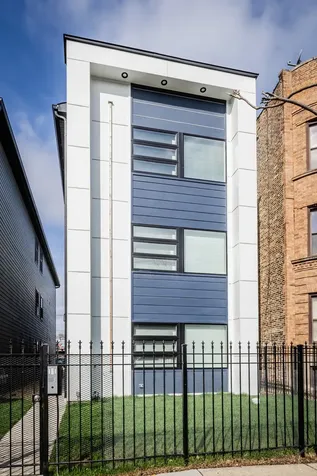 6220 South King Drive Chicago IL 60637