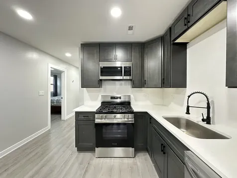 1937 West Grand Avenue Chicago IL 60622