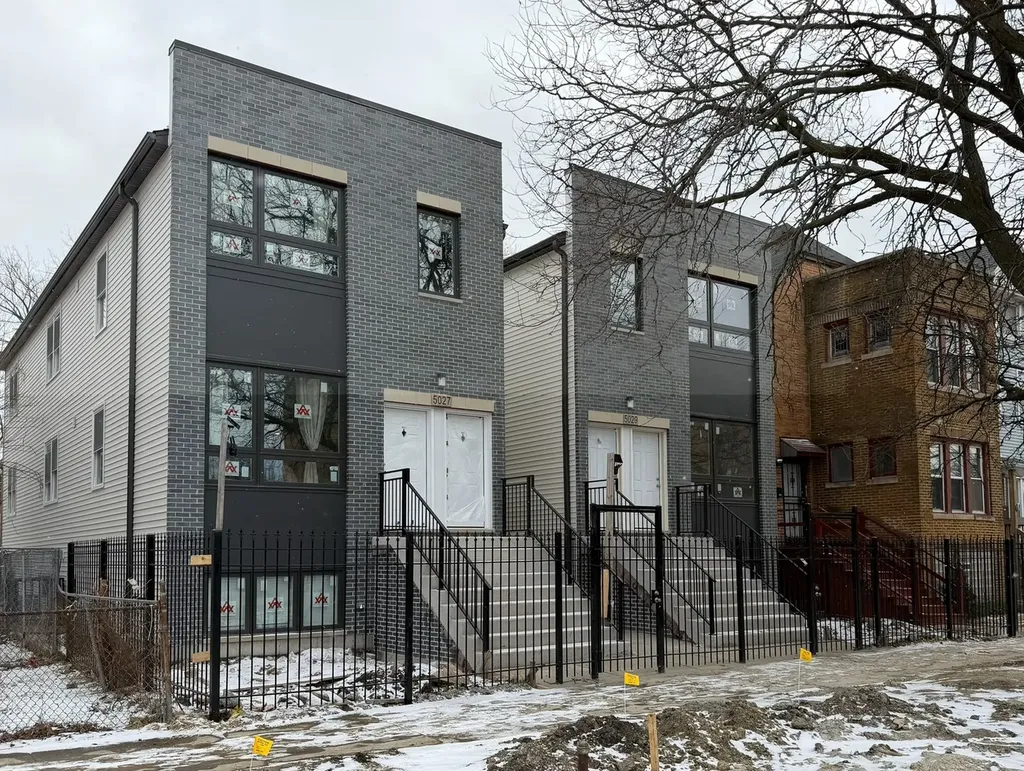 732 North Pine Avenue Chicago IL 60644