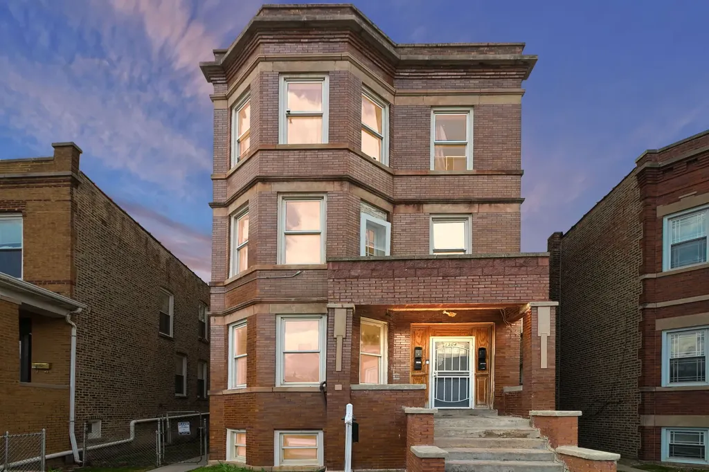 1304 South 58th Avenue Cicero IL 60804
