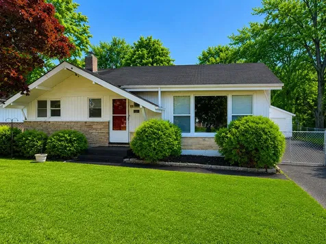 3300 Rugby Court Waukegan IL 60087