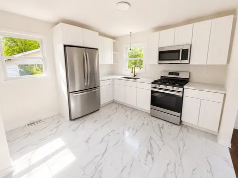3300 Rugby Court Waukegan IL 60087
