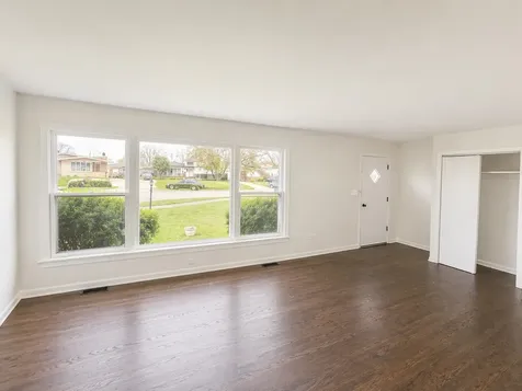 3300 Rugby Court Waukegan IL 60087