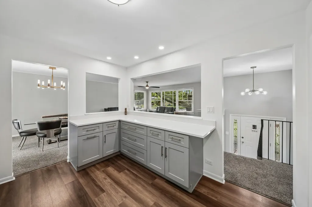 413 Tupelo Avenue Naperville IL 60540