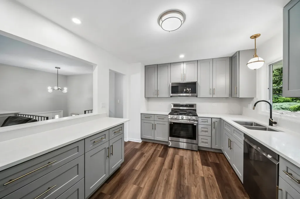 413 Tupelo Avenue Naperville IL 60540