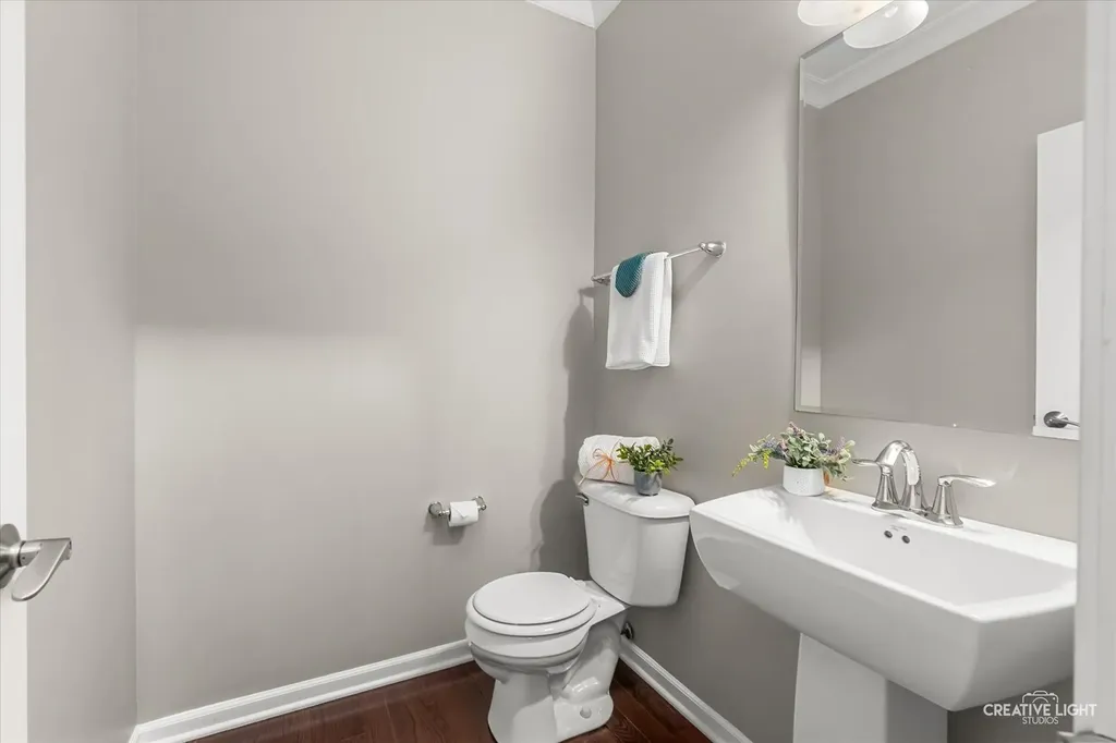 305 Lexington Lane Rolling Meadows IL 60008