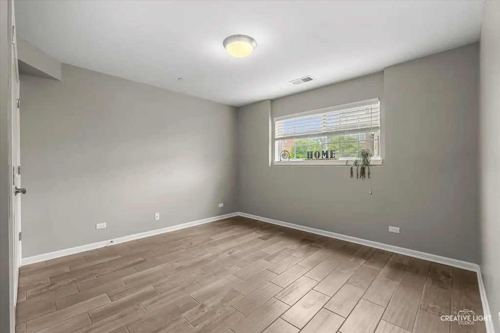 305 Lexington Lane Rolling Meadows IL 60008