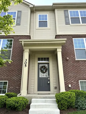 305 Lexington Lane Rolling Meadows IL 60008