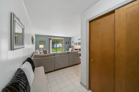 2534 Maple Street River Grove IL 60171