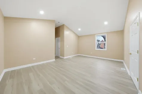 2226 West 51st Street Chicago IL 60609