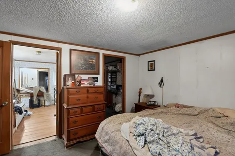 21309 Gambill Lane Carlyle IL 62231