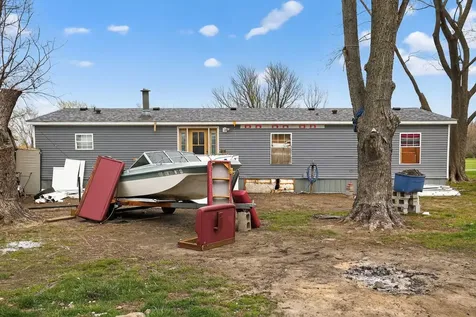 21309 Gambill Lane Carlyle IL 62231