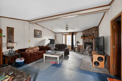 21309 Gambill Lane Carlyle IL 62231