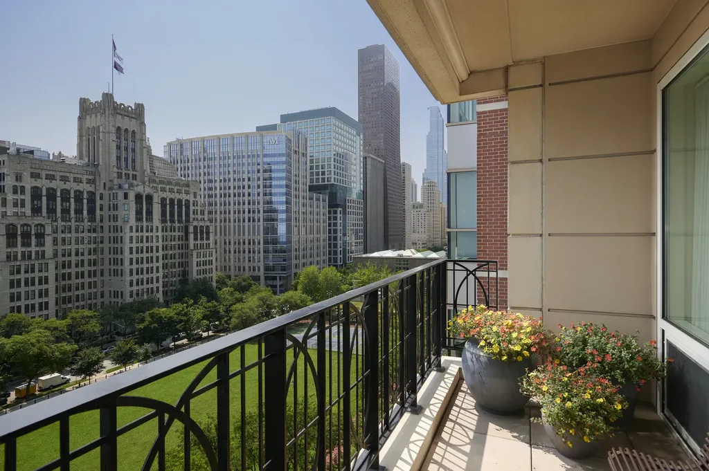 840 North Lake Shore Drive Chicago IL 60611