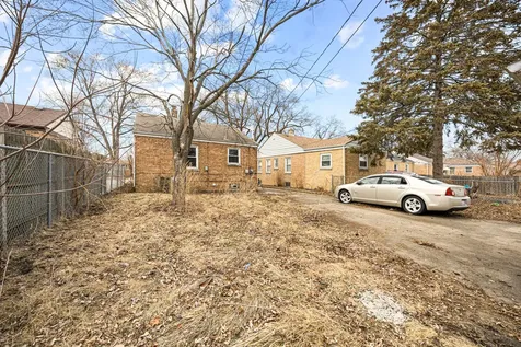 319 49TH Avenue Bellwood IL 60104
