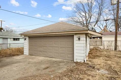 319 49TH Avenue Bellwood IL 60104