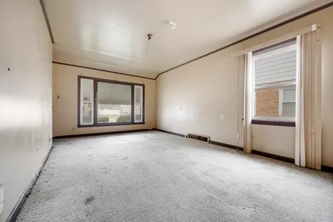 319 49TH Avenue Bellwood IL 60104