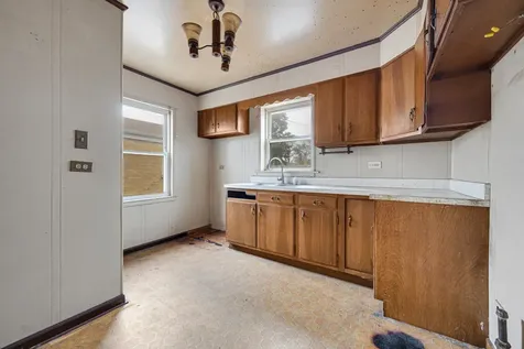 319 49TH Avenue Bellwood IL 60104