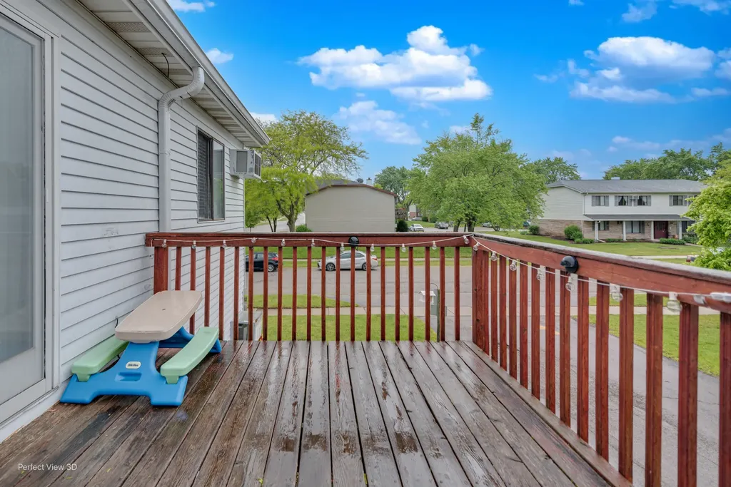 370 Echo Lane Aurora IL 60504