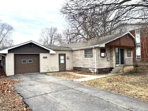 722 West South Street Plano IL 60545
