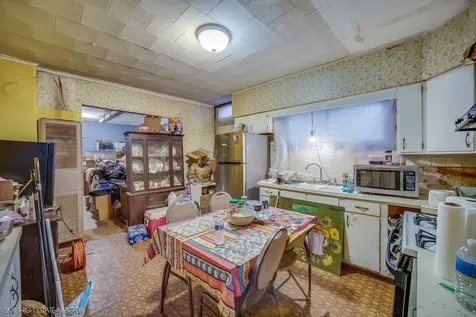2016 West 51st Street Chicago IL 60609