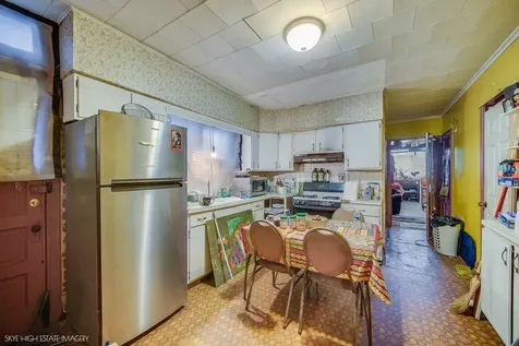2016 West 51st Street Chicago IL 60609