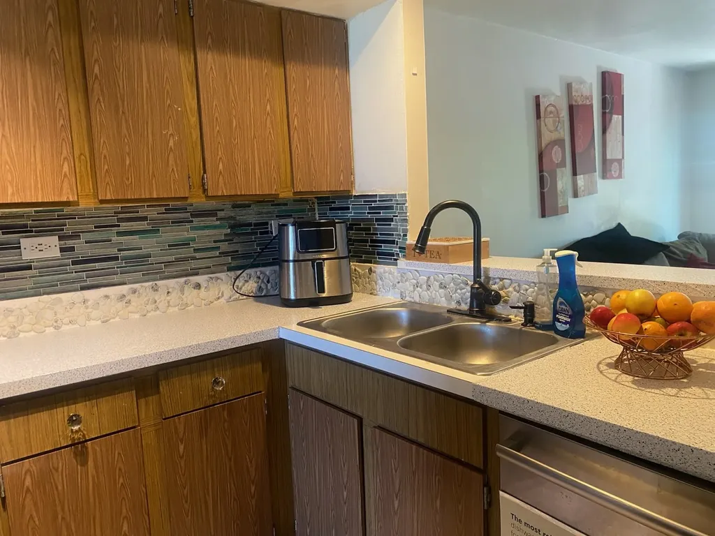1620 Waxwing Court Schaumburg IL 60173