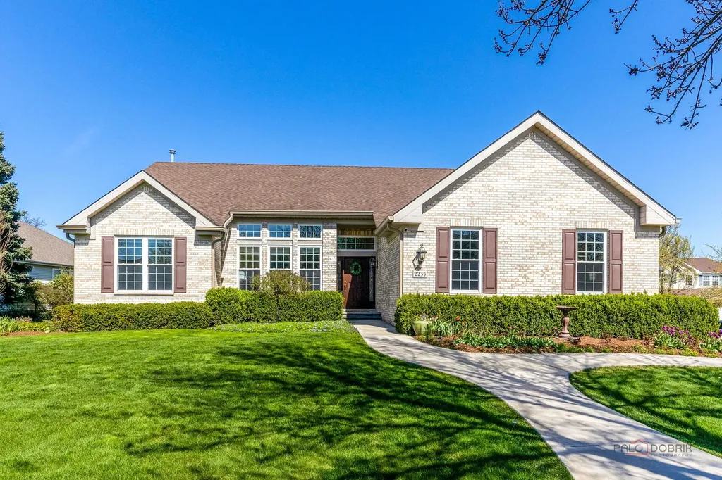 2235 Bellview Court Gurnee IL 60031