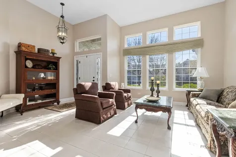 2235 Bellview Court Gurnee IL 60031