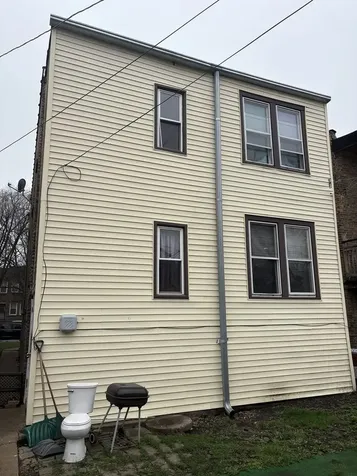 1711 North Austin Avenue Chicago IL 60639