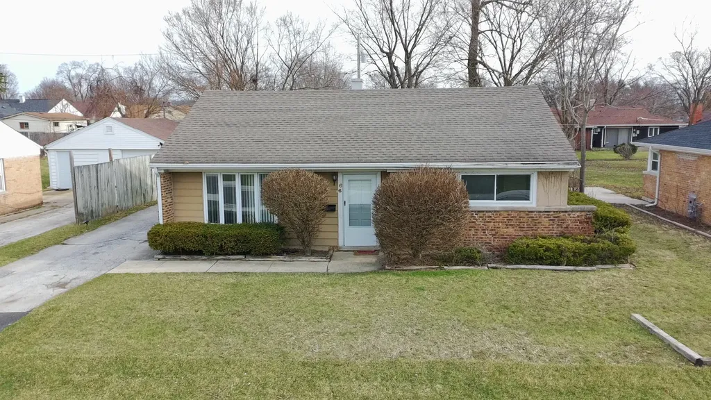 66 Marquette Street Park Forest IL 60466