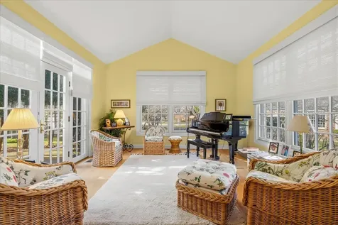 520 Andover Court Lake Forest IL 60045
