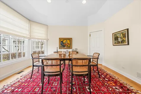 520 Andover Court Lake Forest IL 60045