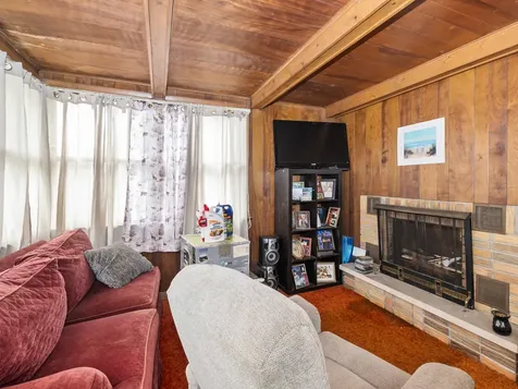156 East 10th Street Chicago Heights IL 60411