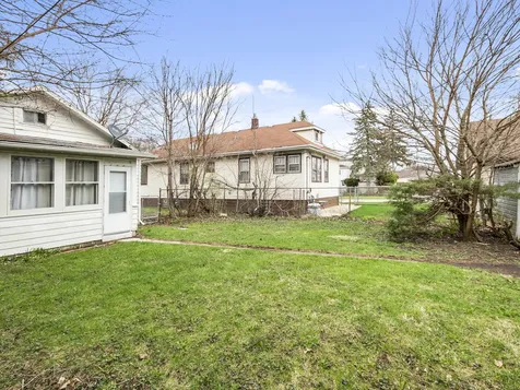 156 East 10th Street Chicago Heights IL 60411