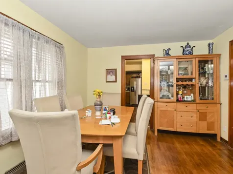 156 East 10th Street Chicago Heights IL 60411