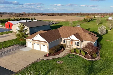 3095 North 5000w Road Kankakee IL 60901