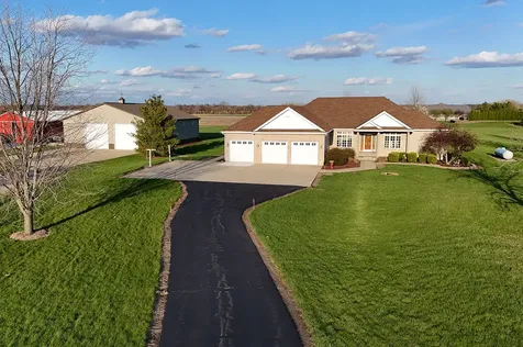 3095 North 5000w Road Kankakee IL 60901