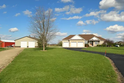 3095 North 5000w Road Kankakee IL 60901