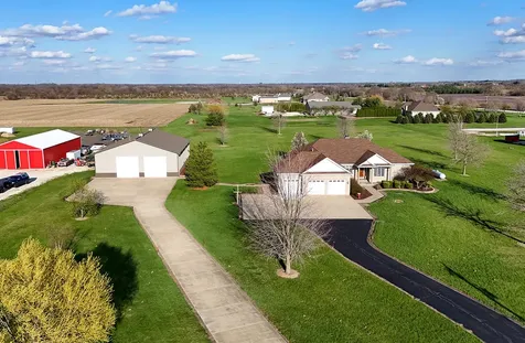 3095 North 5000w Road Kankakee IL 60901