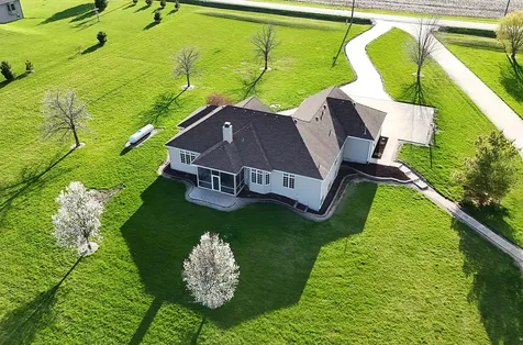 3095 North 5000w Road Kankakee IL 60901