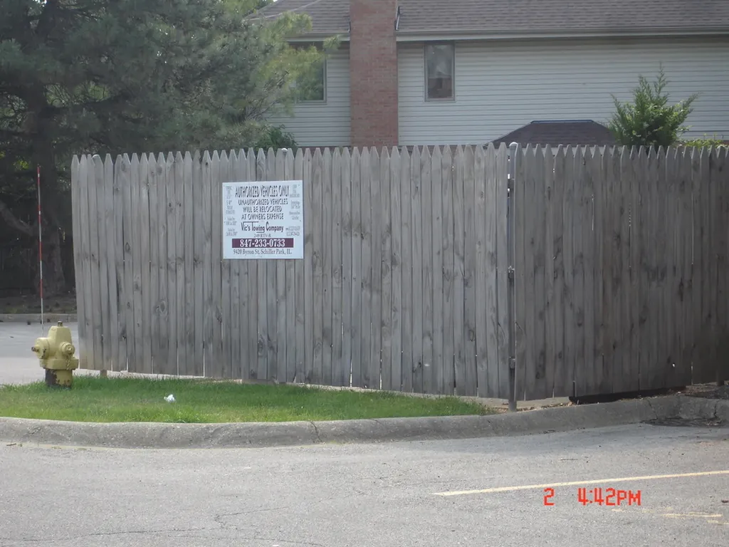 708 North Briar Hill Lane Addison IL 60101