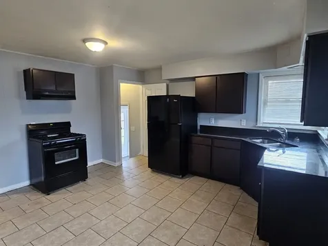 3617 Monroe Street Lansing IL 60438