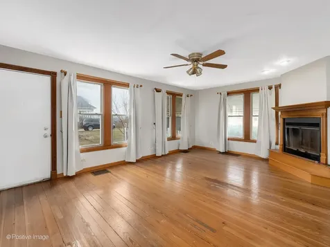 4817 Belmont Road Downers Grove IL 60515
