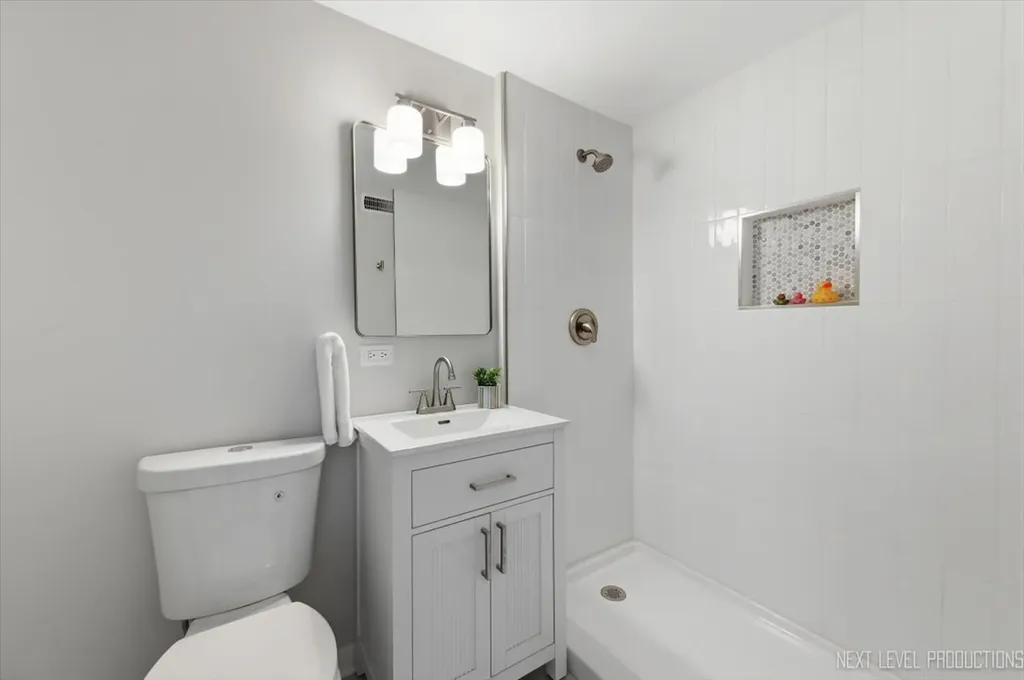 2S067 Beaumont Lane Lombard IL 60148
