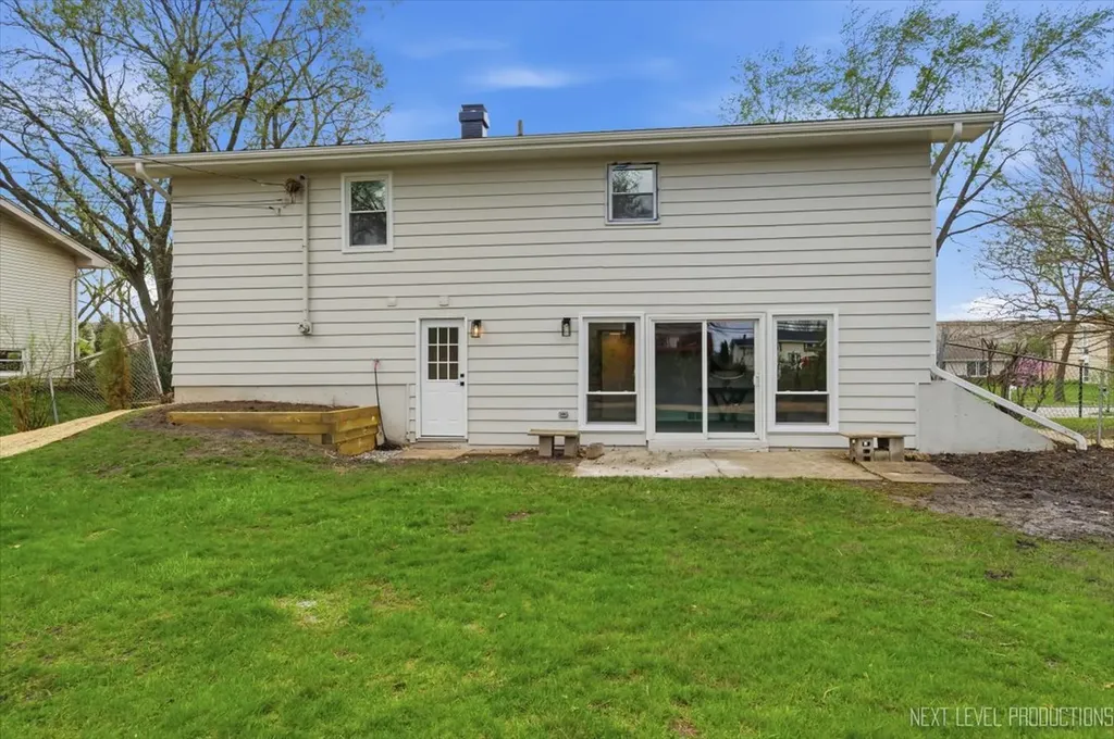 2S067 Beaumont Lane Lombard IL 60148