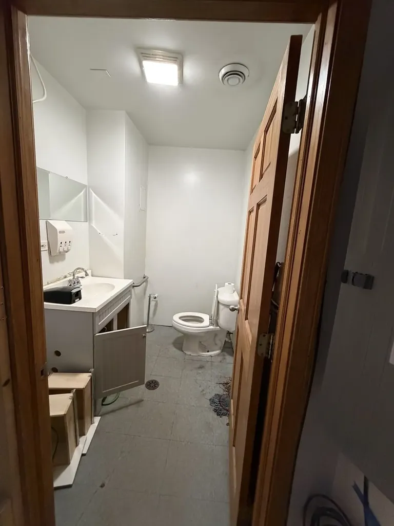 1207 West 74th Street Chicago IL 60636