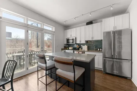 1422 South State Street Chicago IL 60605
