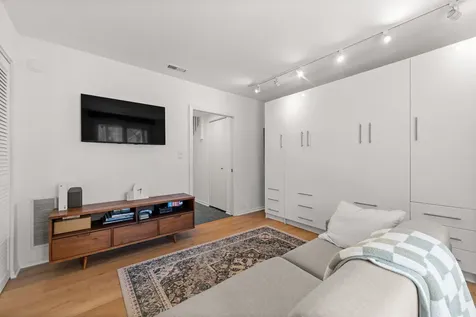 1422 South State Street Chicago IL 60605